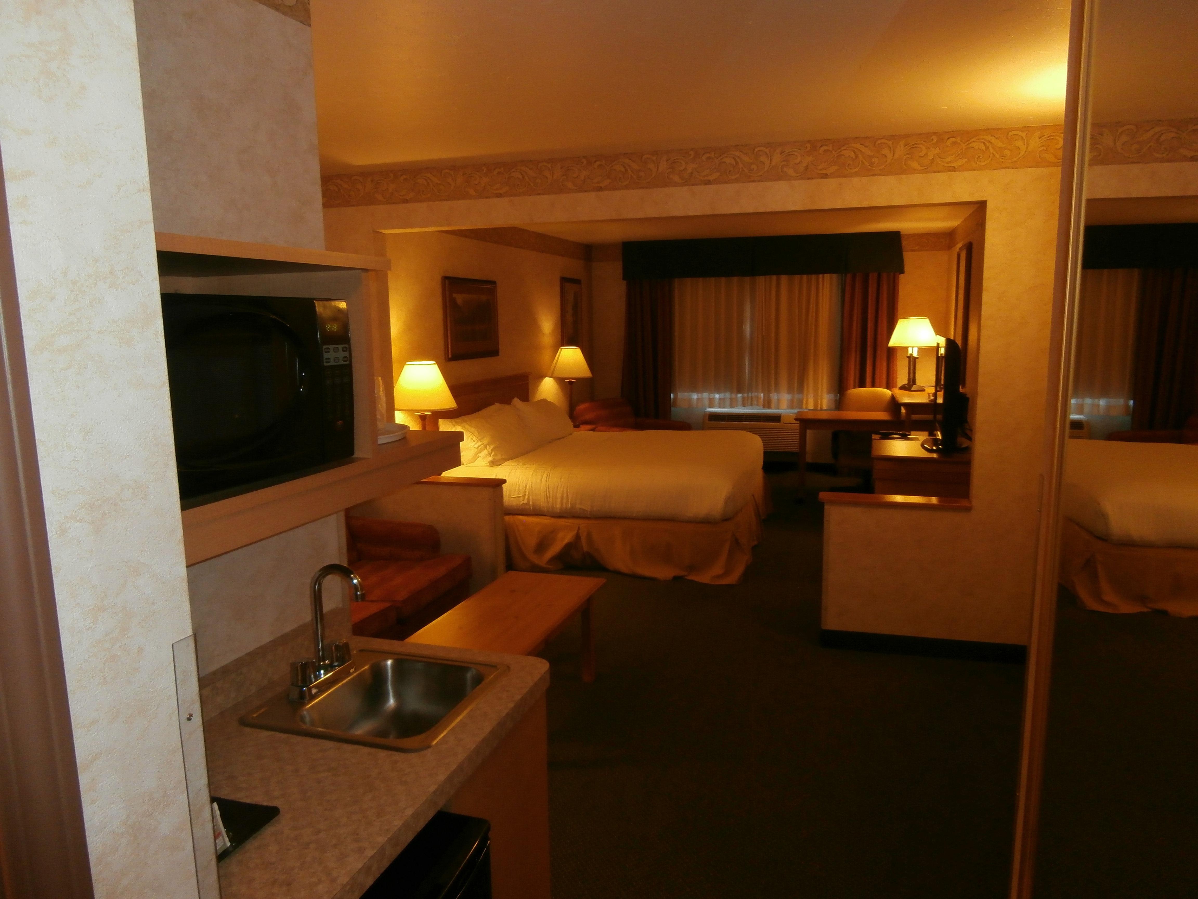 Holiday Inn Express Hotel & Suites Raton By Ihg Exterior foto